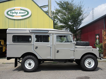 1958 Land Rover station wagon 107 Sr-1