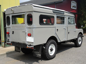 1958 Land Rover station wagon 107 Sr-1