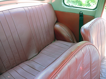 1957 AUSTIN A35